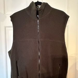 Polartec fleece vest, size large, dark green